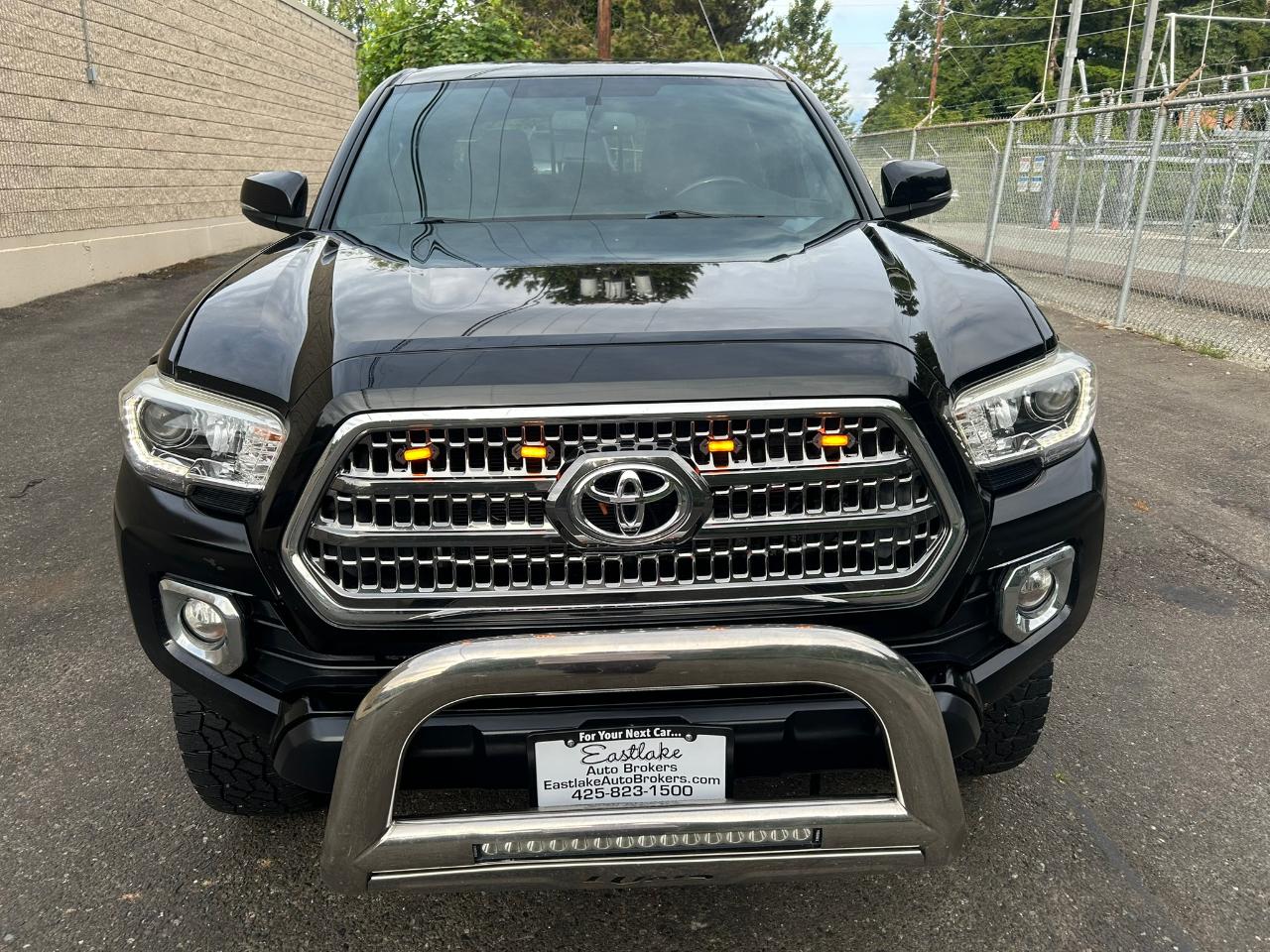 Toyota Tacoma  2017