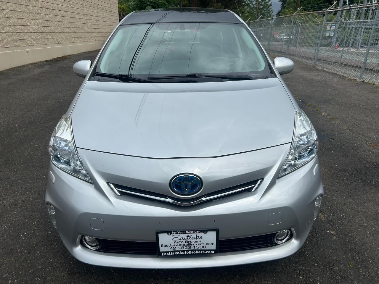 Toyota Prius V Five 2012