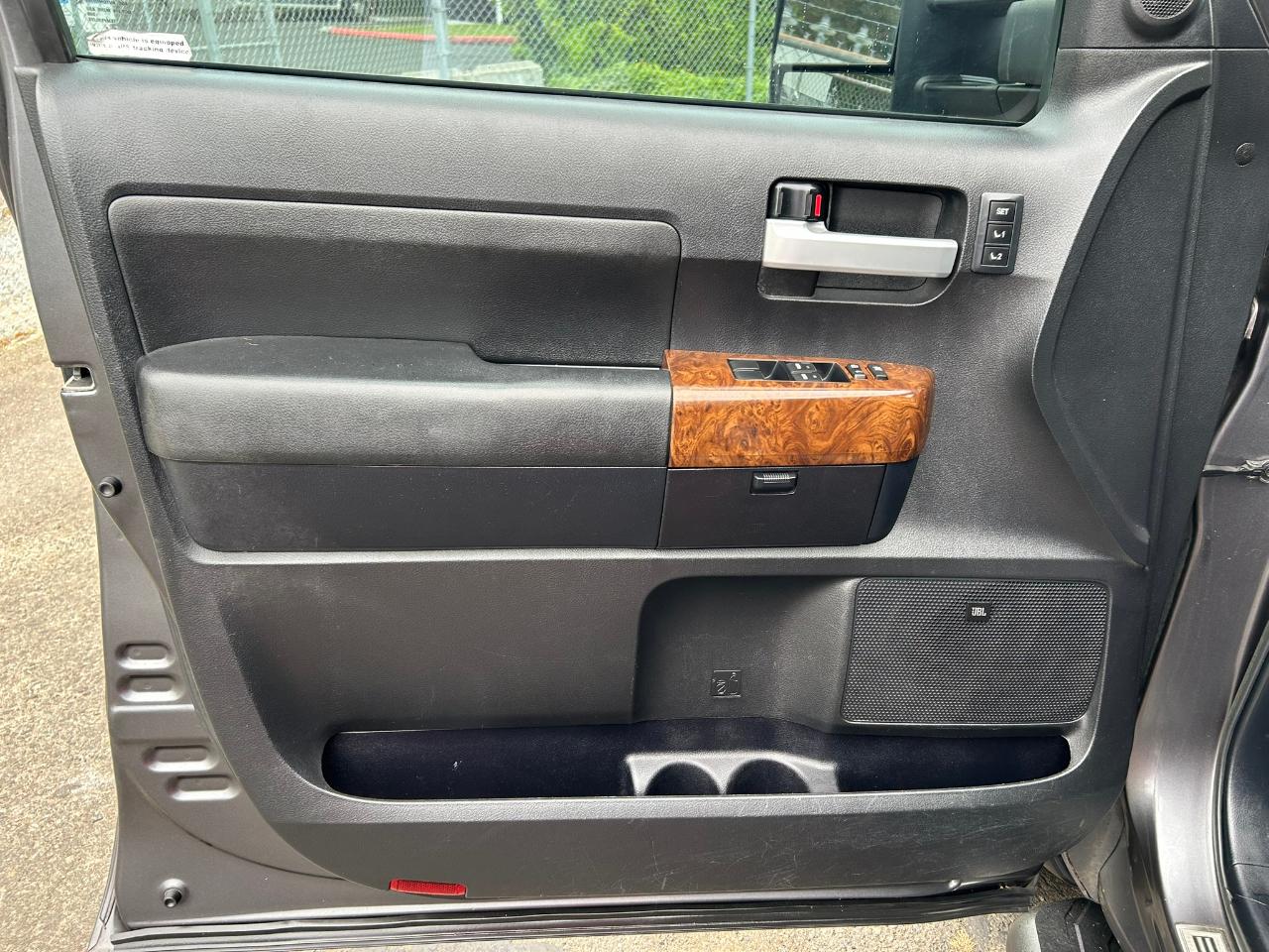 Toyota Tundra  2013