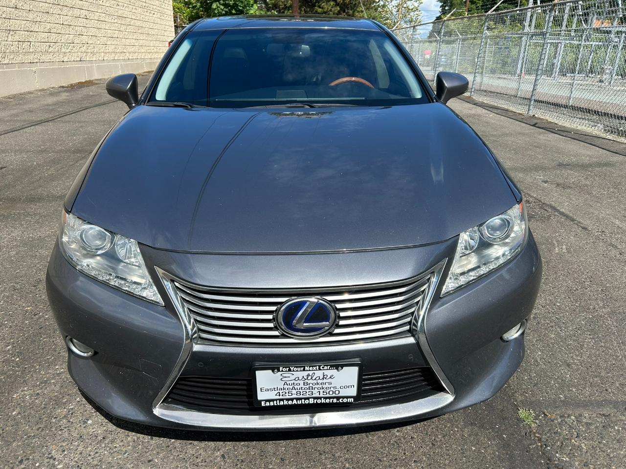 Lexus ES 300h Sedan 2013