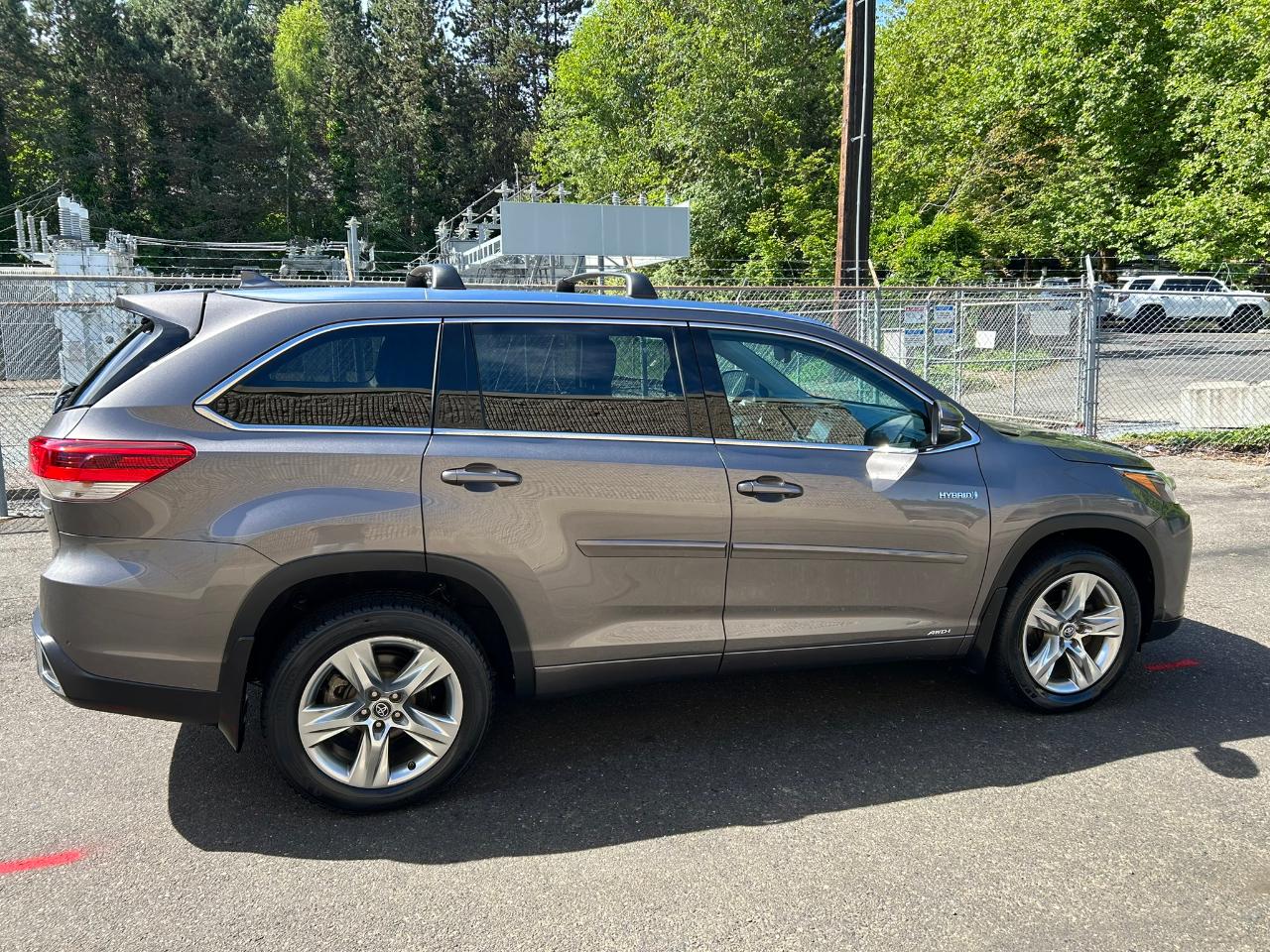 Toyota Highlander Hybrid Limited AWD 2017