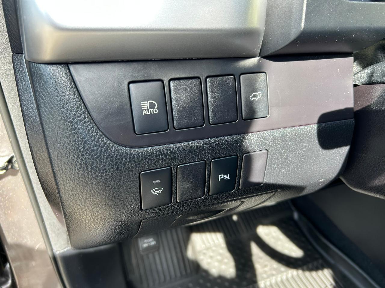 Toyota Highlander Hybrid Limited AWD 2017