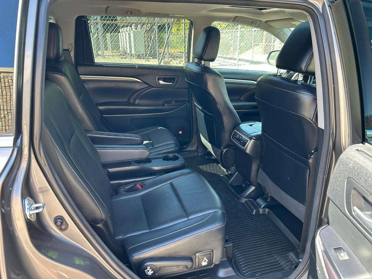 Toyota Highlander Hybrid Limited AWD 2017