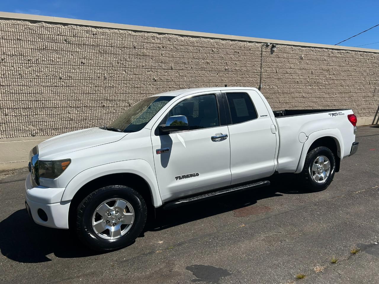 Toyota Tundra Limited Double Cab 5.7L 4WD 2008