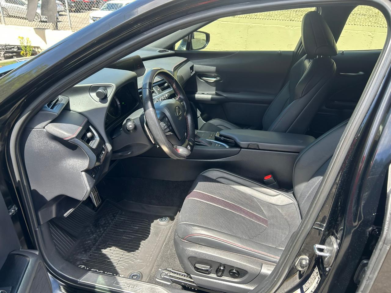 Lexus UX 250h F SPORT 2021