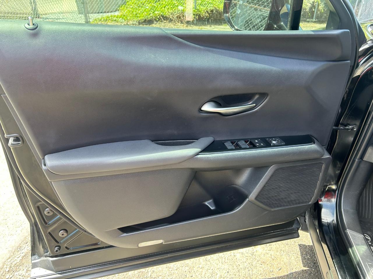 Lexus UX 250h F SPORT 2021