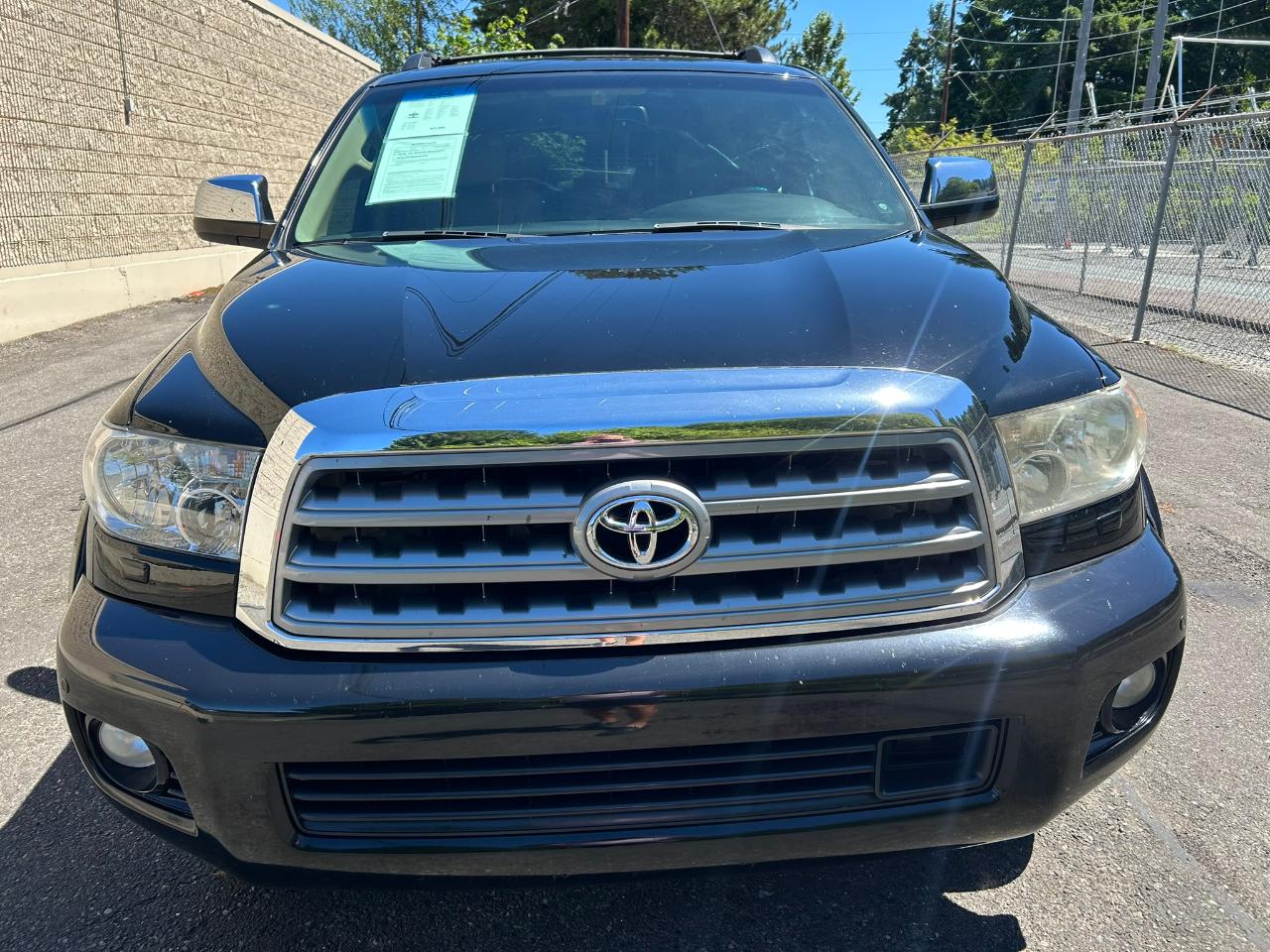 Toyota Sequoia Plantium 4WD FFV 2012