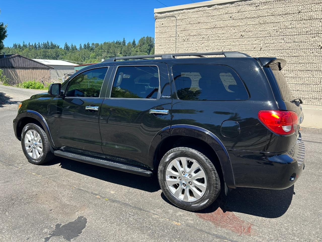 Toyota Sequoia Plantium 4WD FFV 2012