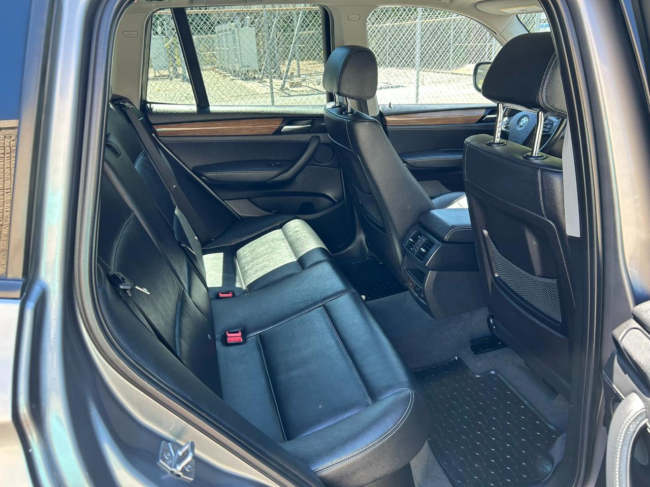 BMW X3 xDrive28i 2011