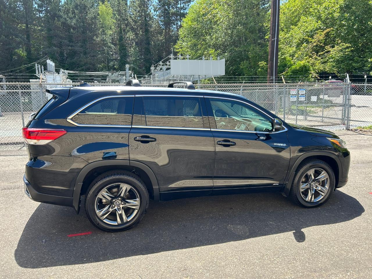 Toyota Highlander Hybrid Limited Platinum AWD 2017