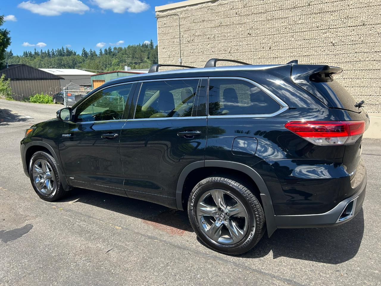 Toyota Highlander Hybrid Limited Platinum AWD 2017