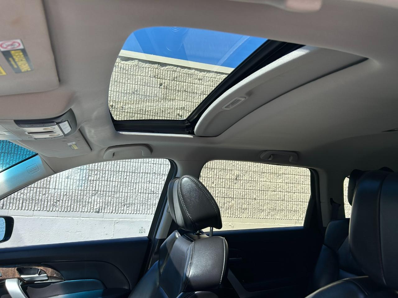 Acura MDX 6-Spd AT w/Tech Package 2012