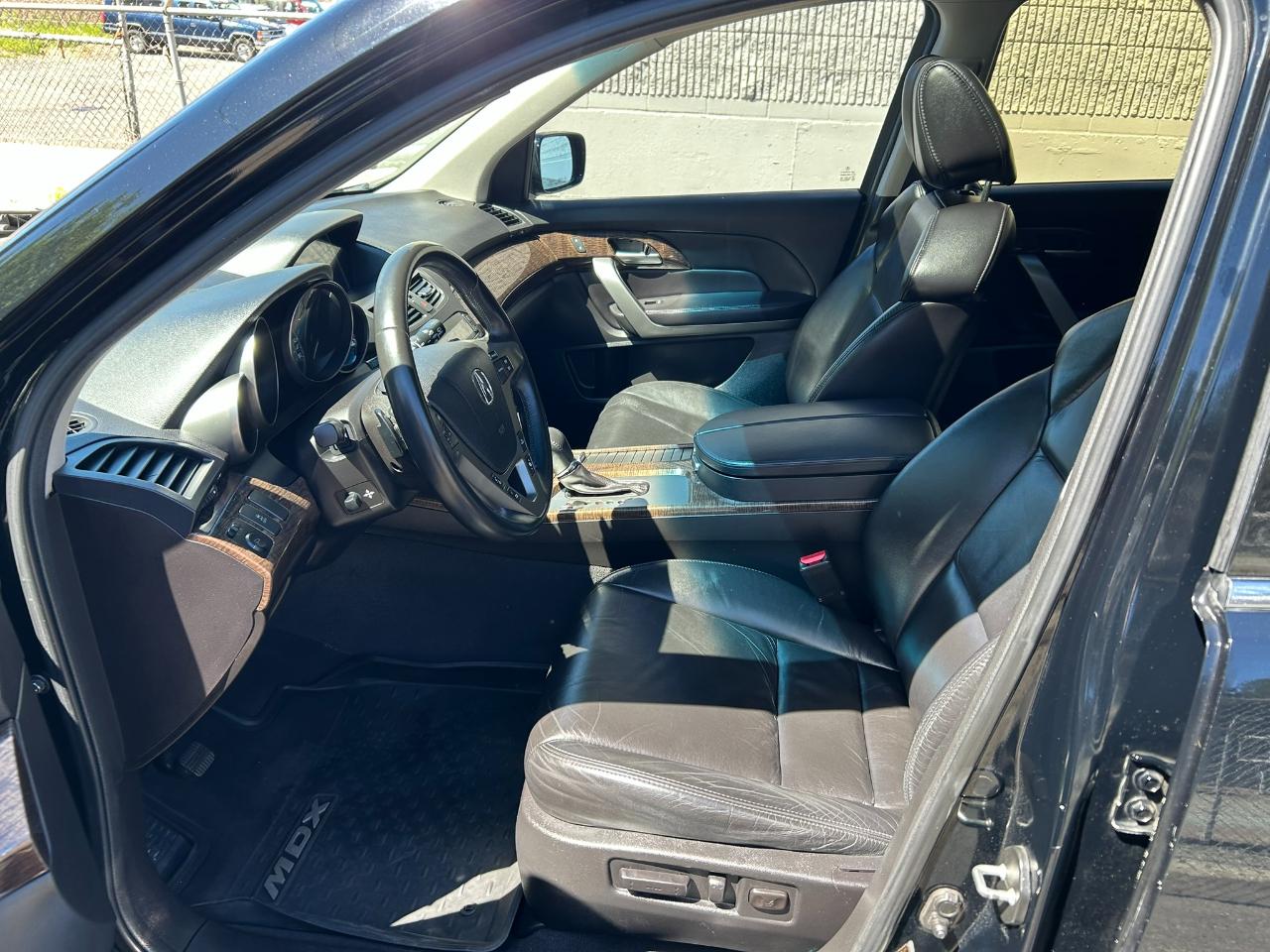 Acura MDX 6-Spd AT w/Tech Package 2012