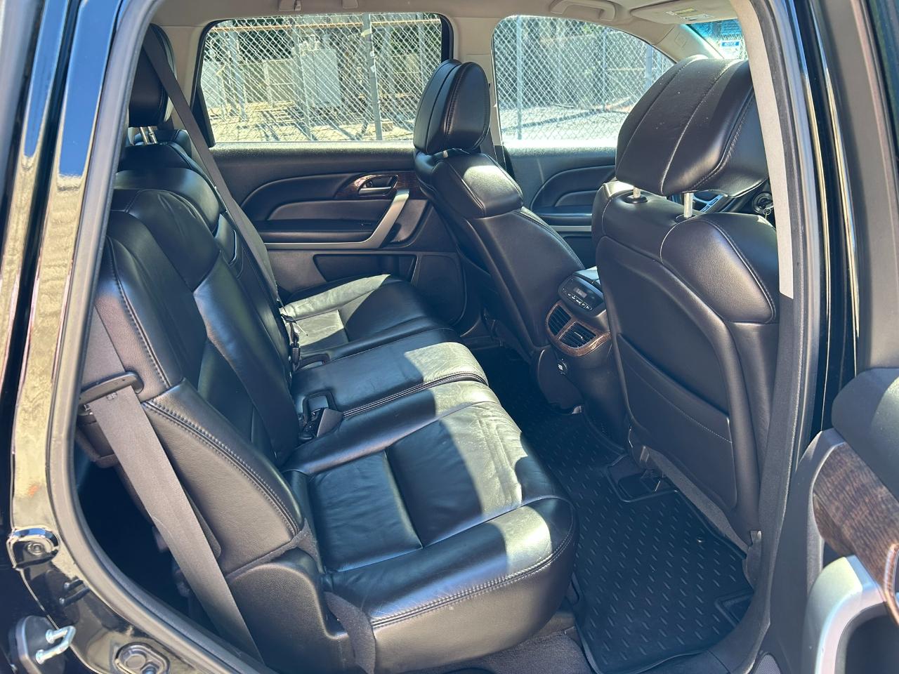 Acura MDX 6-Spd AT w/Tech Package 2012