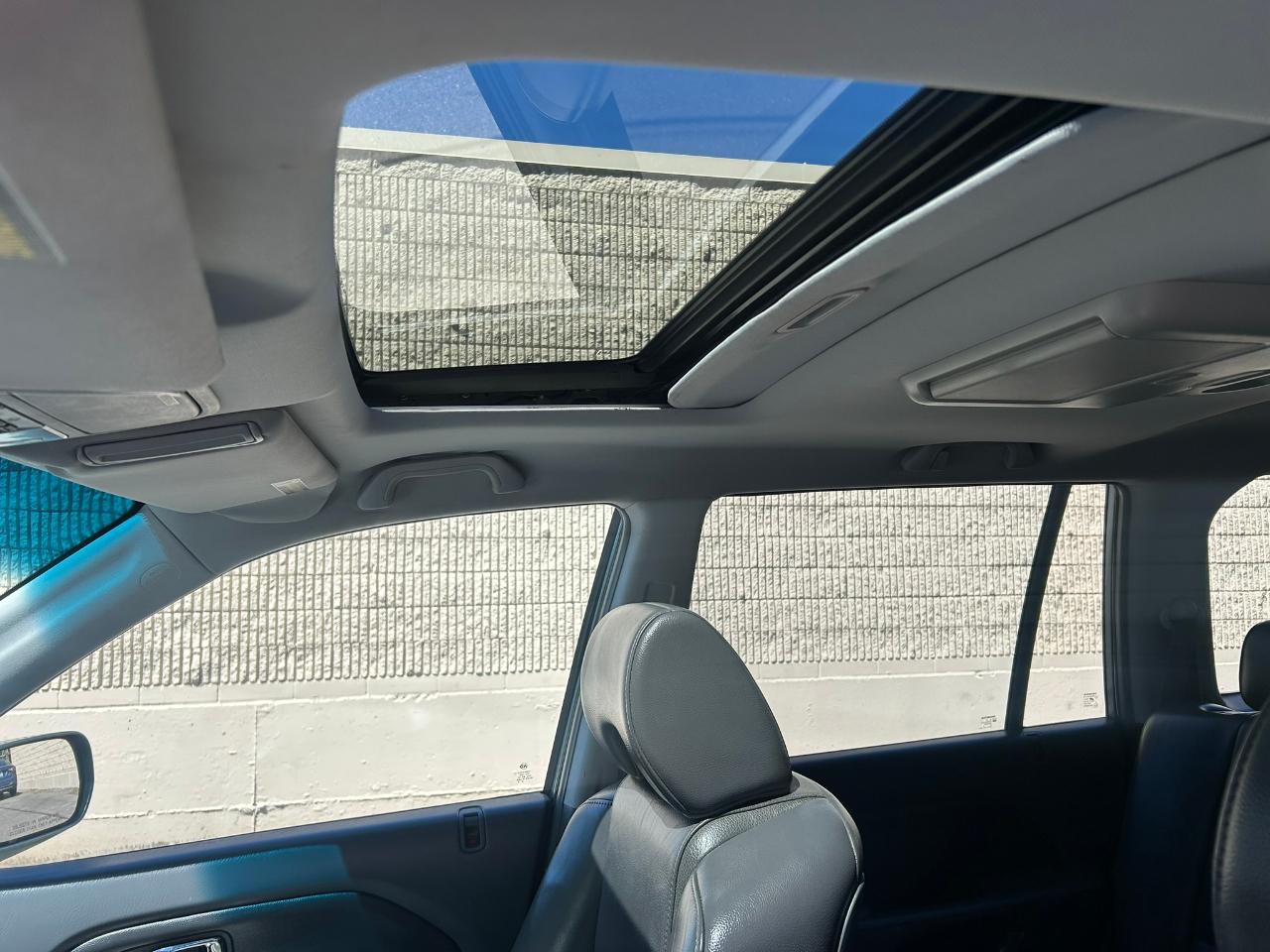 Honda Pilot EX 4WD w/ Leather and DVD 2006