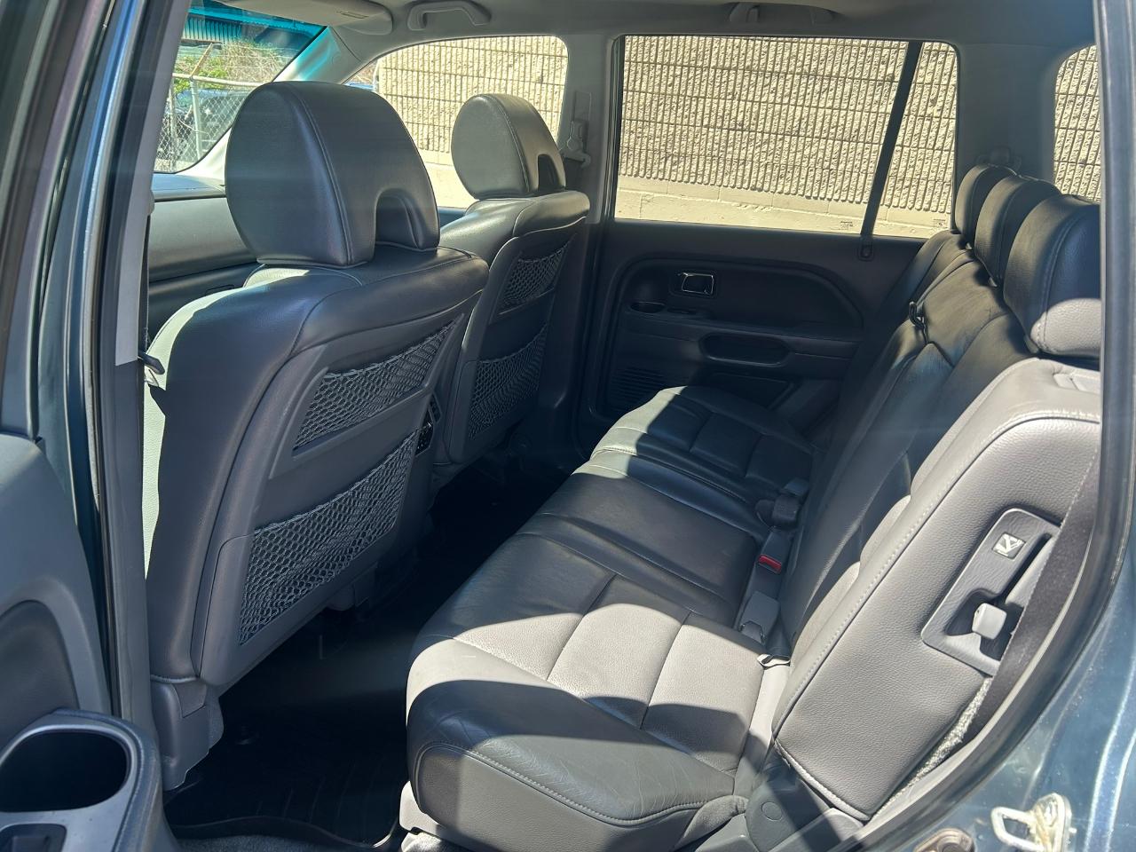 Honda Pilot EX 4WD w/ Leather and DVD 2006