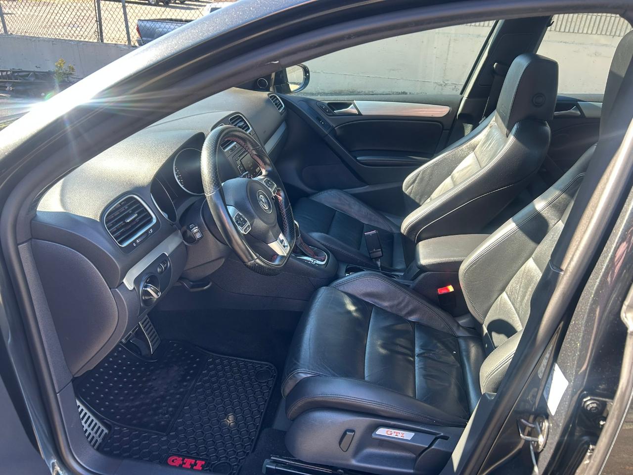 Volkswagen GTI 4-door 2012