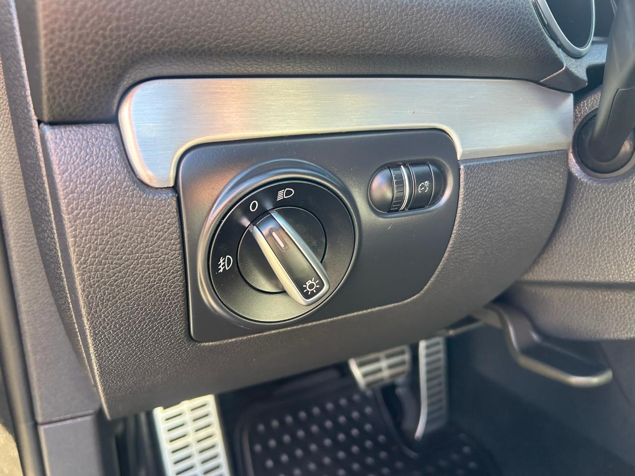 Volkswagen GTI 4-door 2012