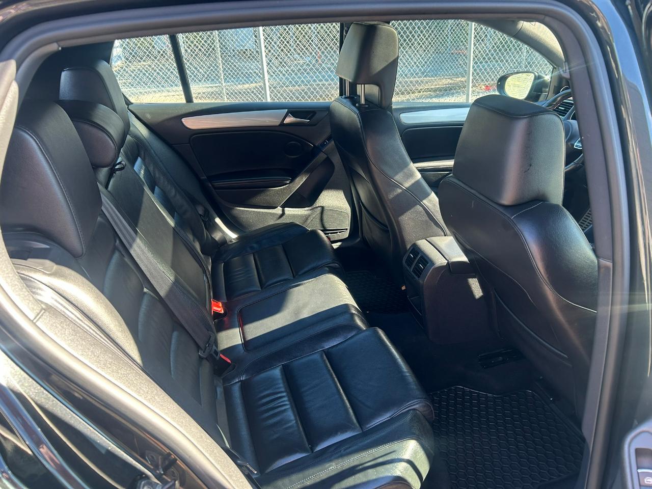 Volkswagen GTI 4-door 2012