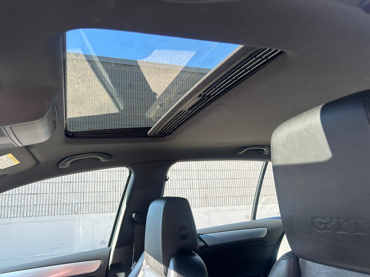Volkswagen GTI 4-door 2012