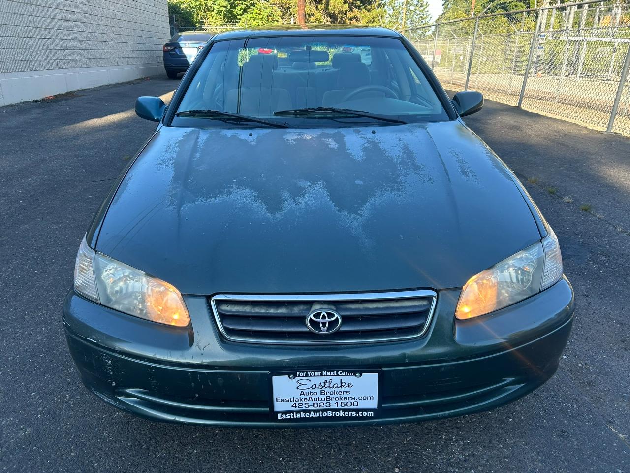 Toyota Camry LE 2000