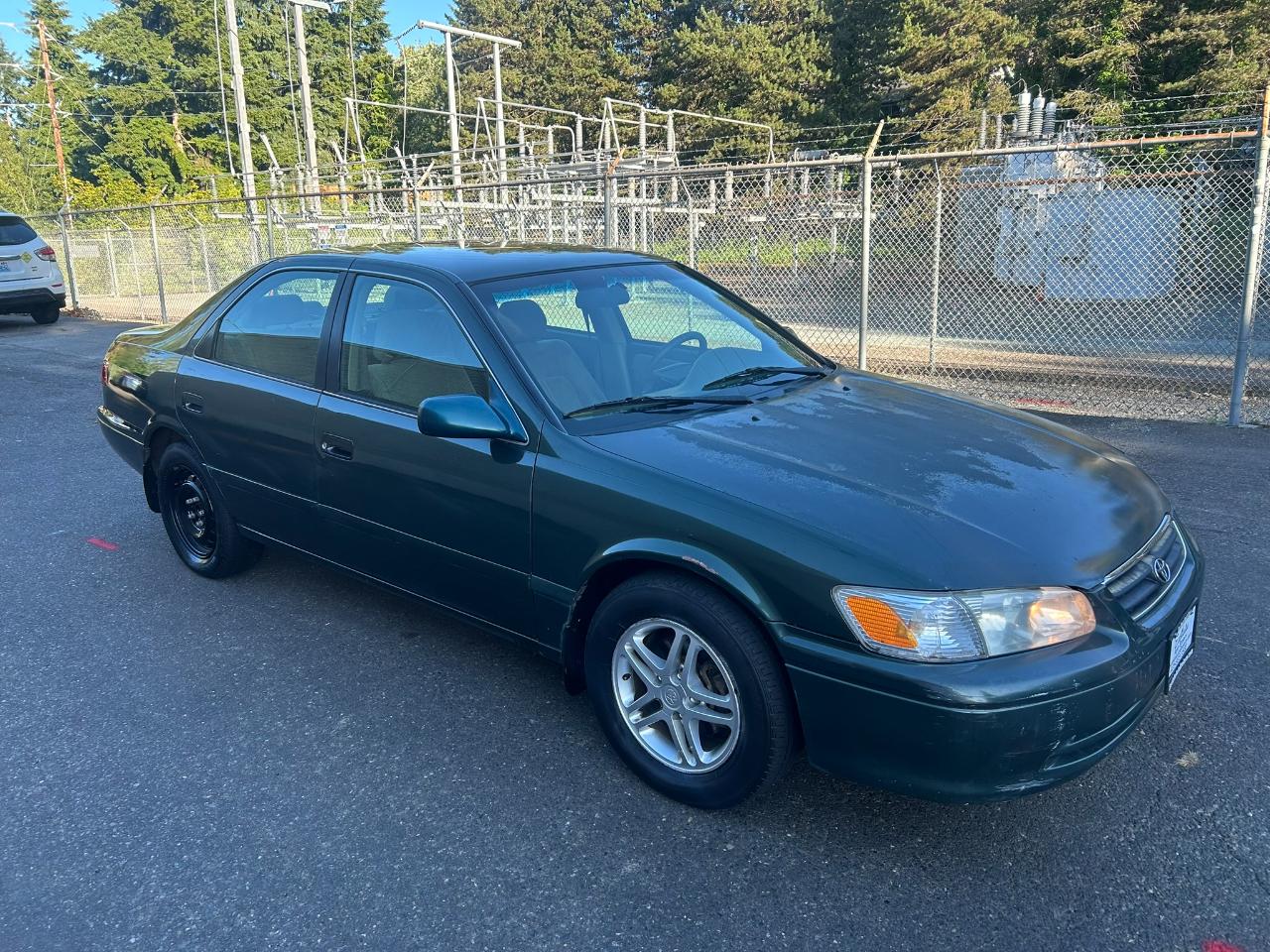 Toyota Camry LE 2000