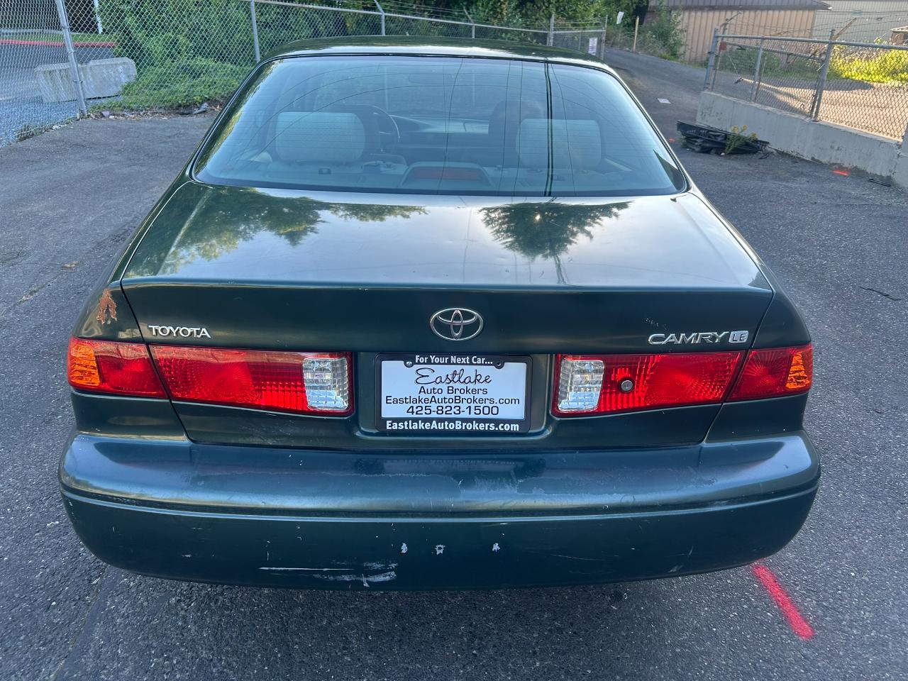 Toyota Camry LE 2000