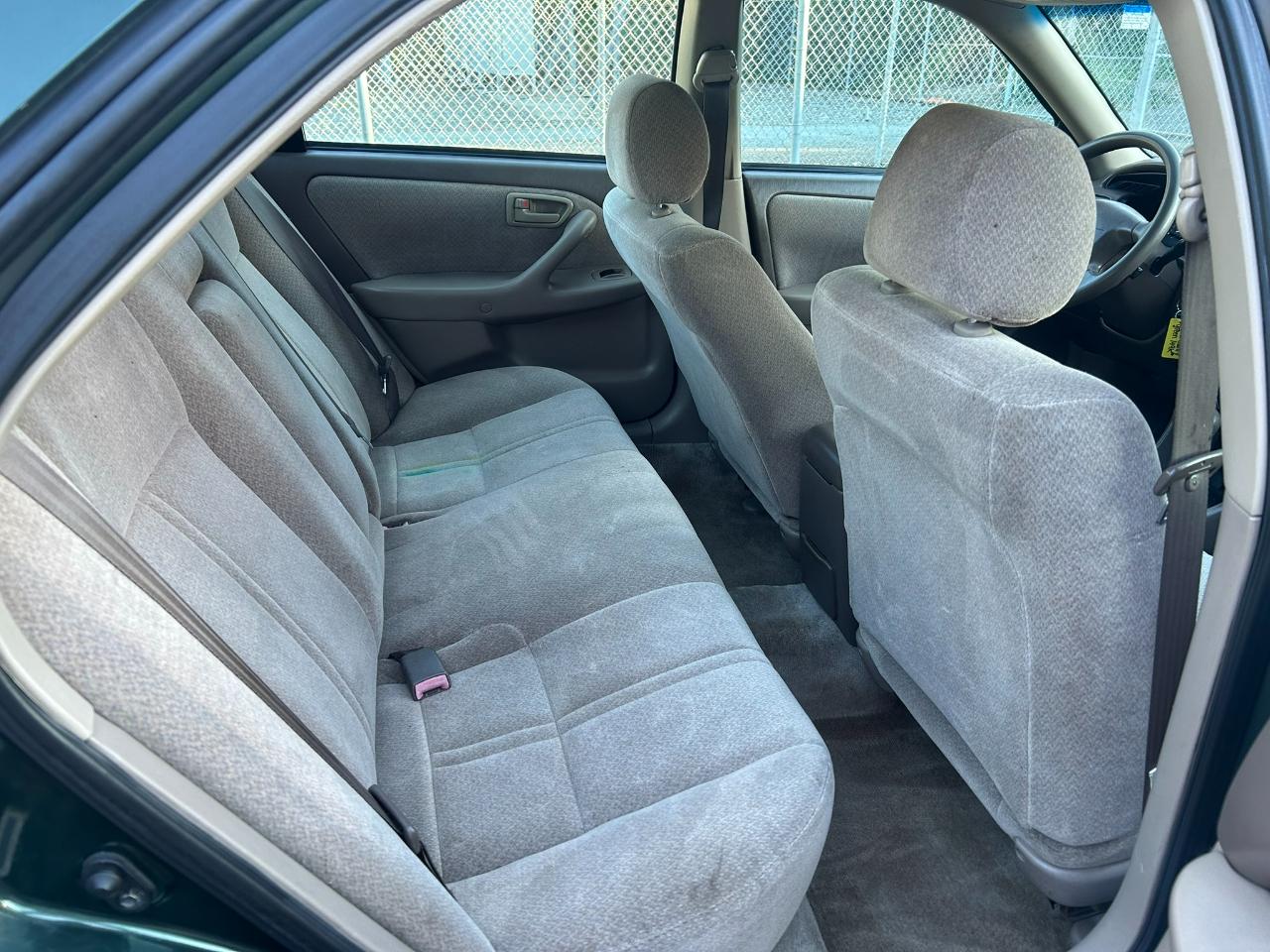 Toyota Camry LE 2000