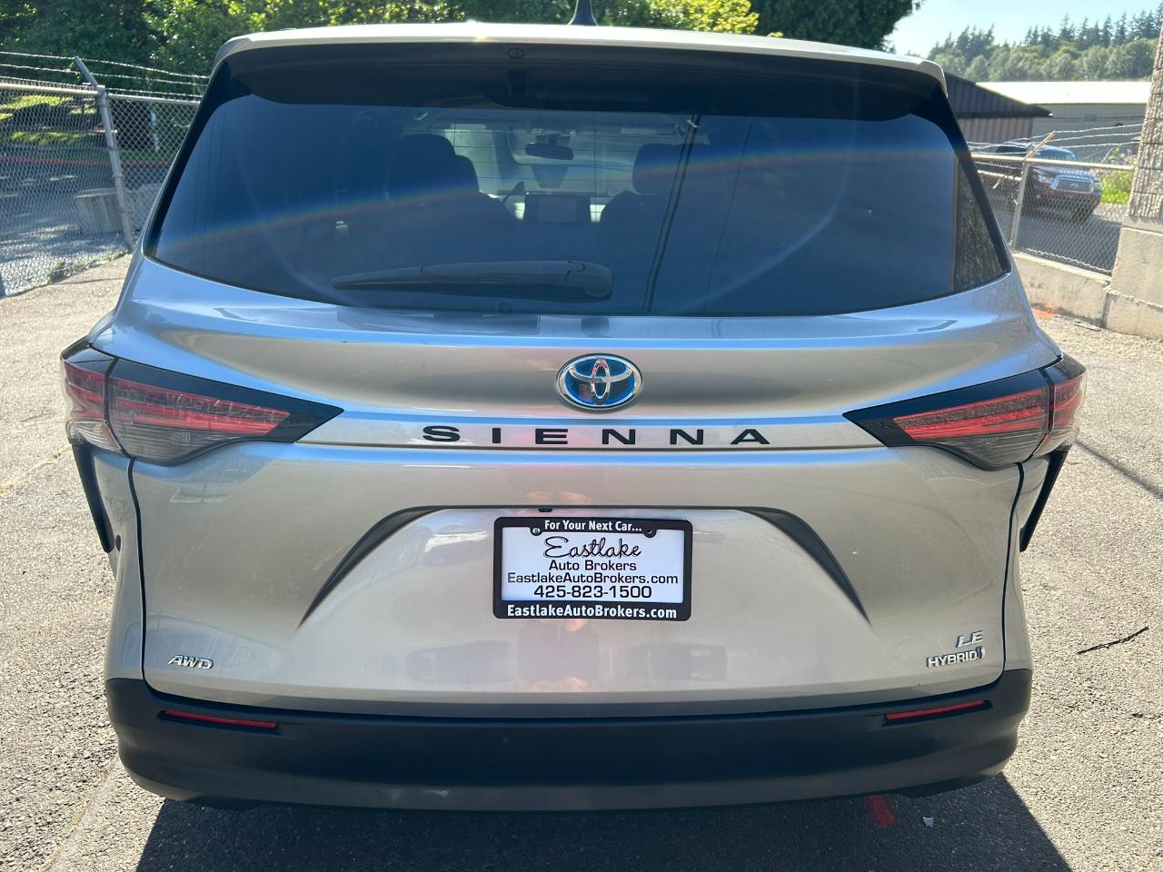 Toyota Sienna LE 8-Passenger AWD 2021