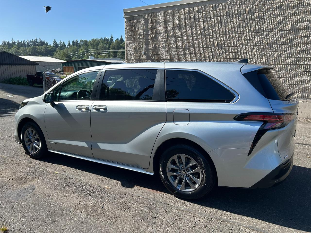 Toyota Sienna LE 8-Passenger AWD 2021