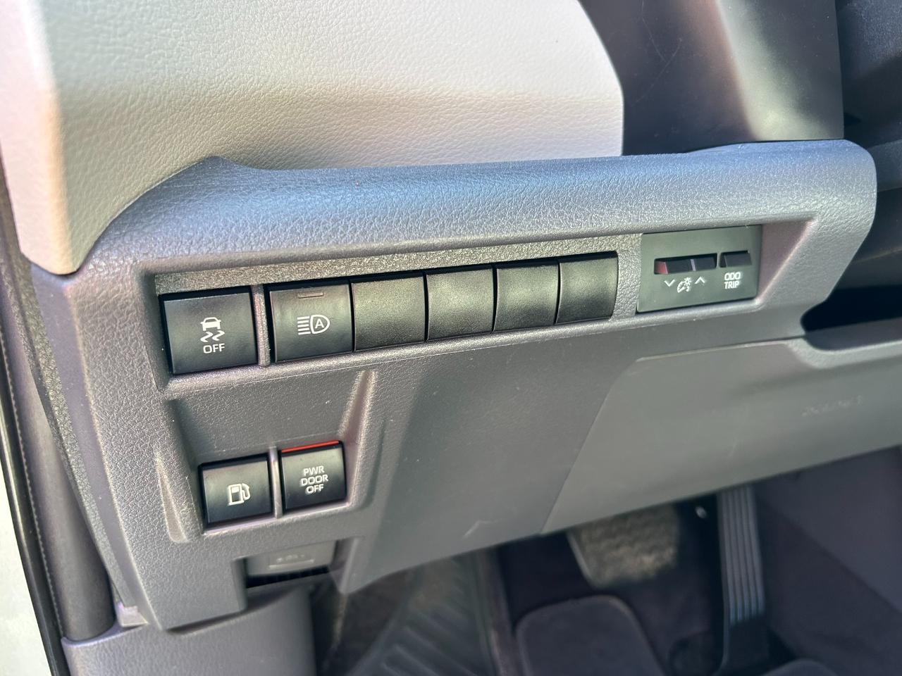 Toyota Sienna LE 8-Passenger AWD 2021