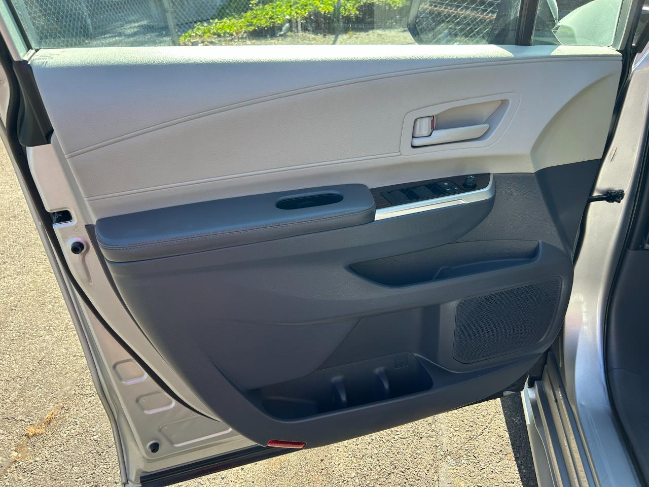 Toyota Sienna LE 8-Passenger AWD 2021