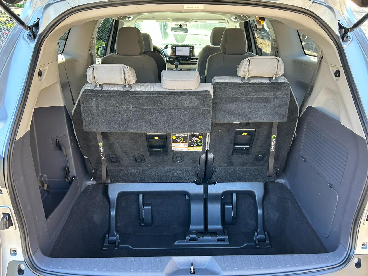 Toyota Sienna LE 8-Passenger AWD 2021