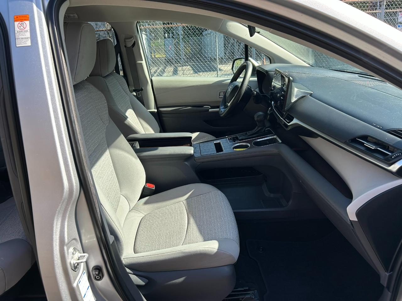 Toyota Sienna LE 8-Passenger AWD 2021
