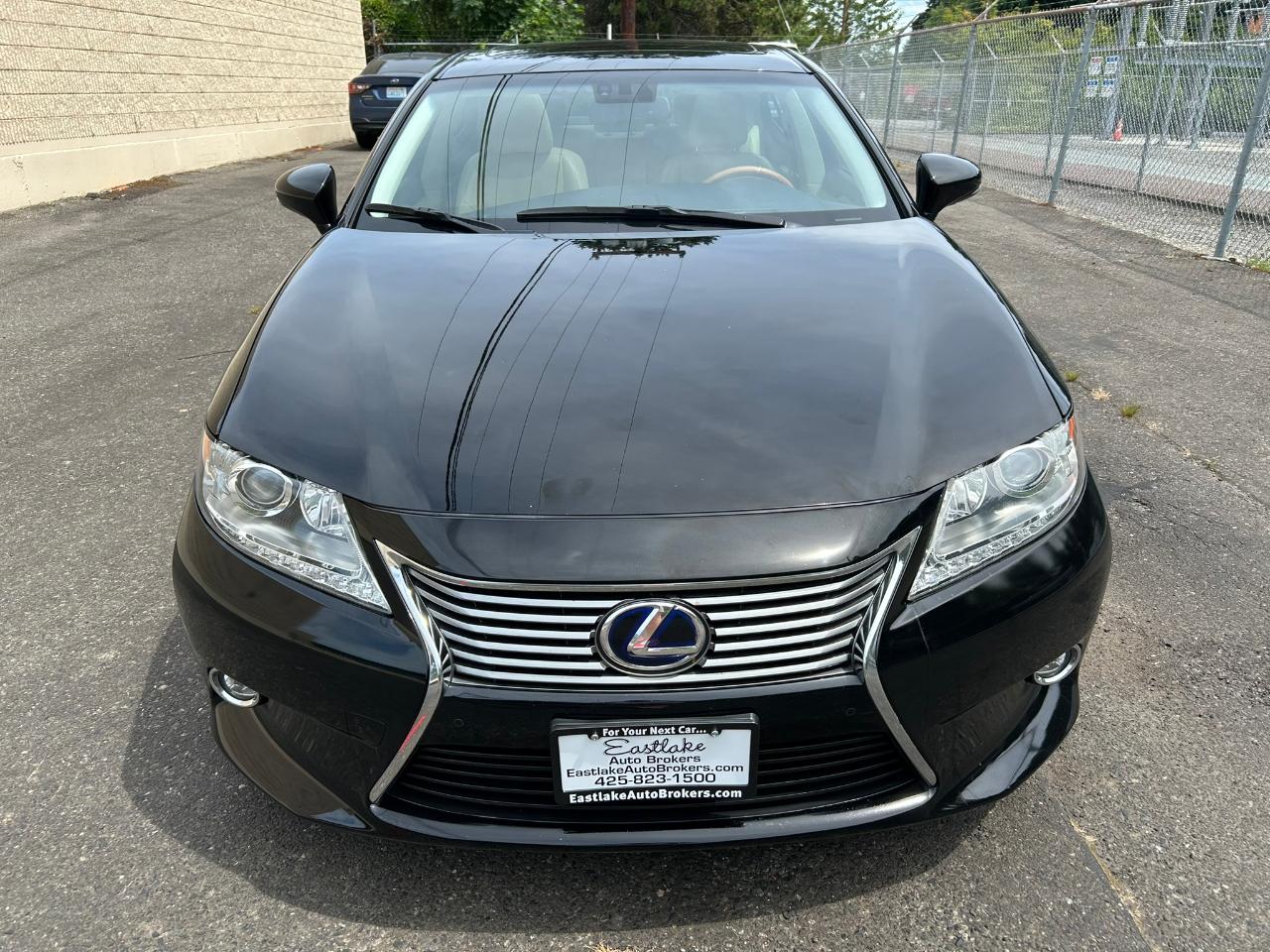 Lexus ES 300h Sedan 2014