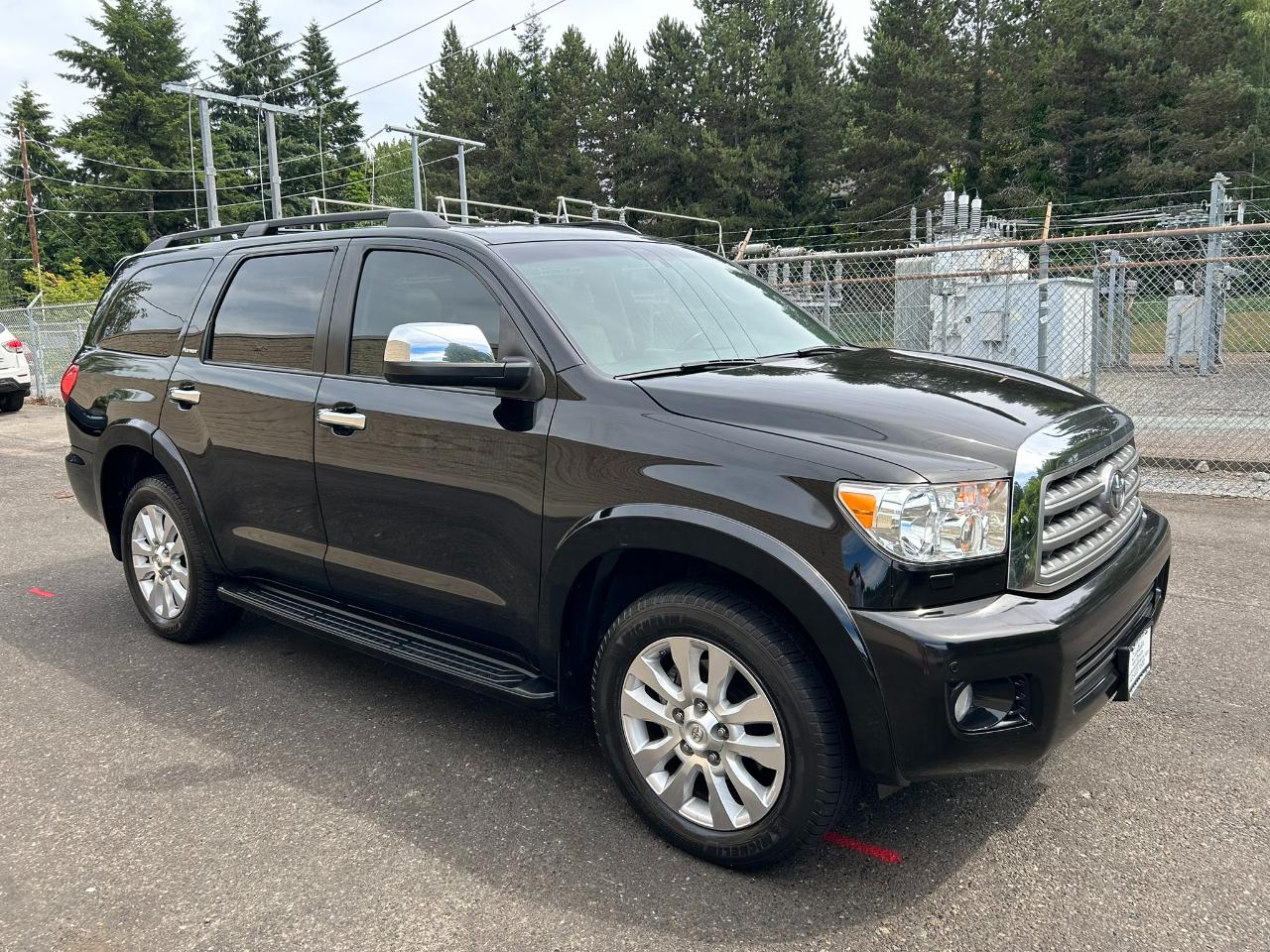 Toyota Sequoia Plantium 4WD FFV 2012