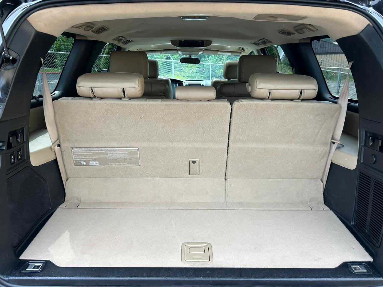 Toyota Sequoia Plantium 4WD FFV 2012