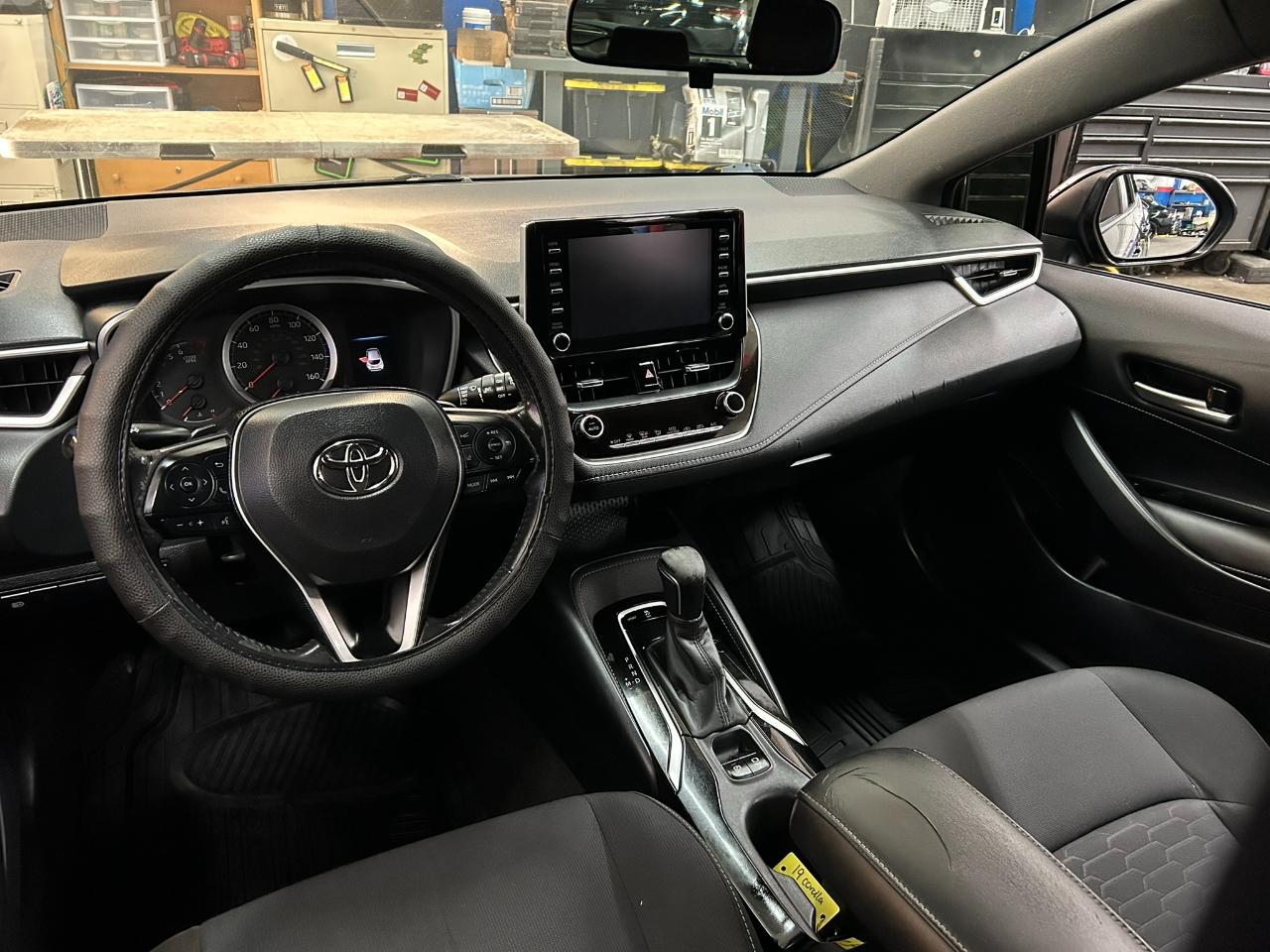 Toyota Corolla SE Hatchback CVT 2019