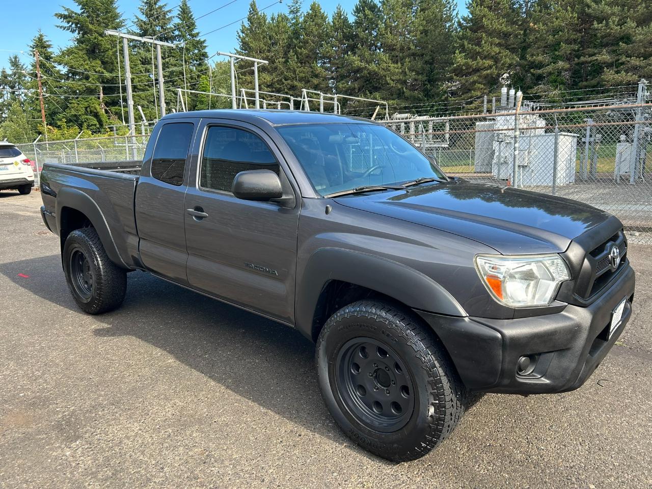 Toyota Tacoma  2013