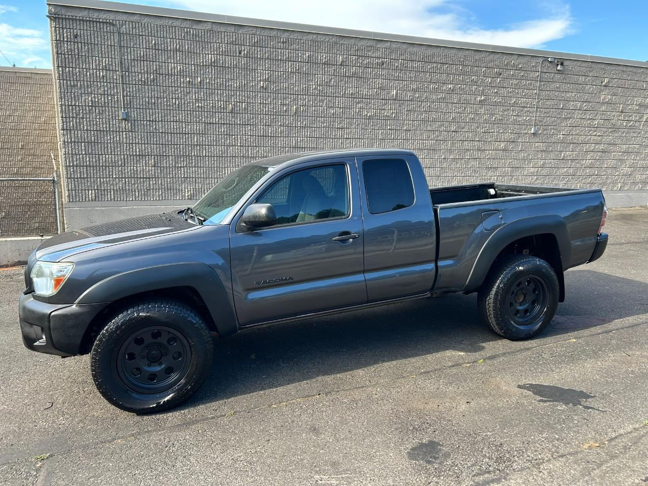 Toyota Tacoma  2013