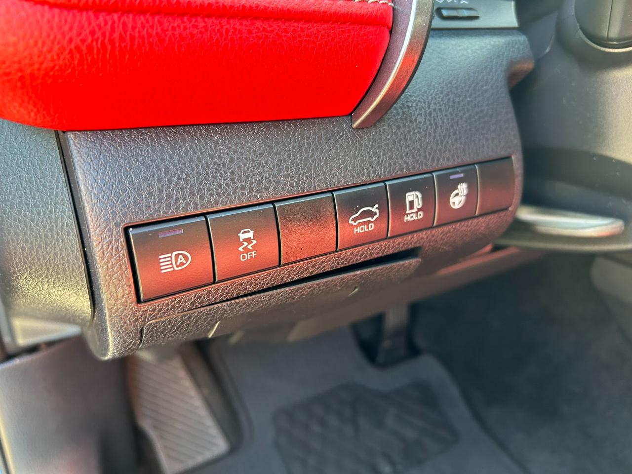 Toyota Camry Hybrid XSE 2021