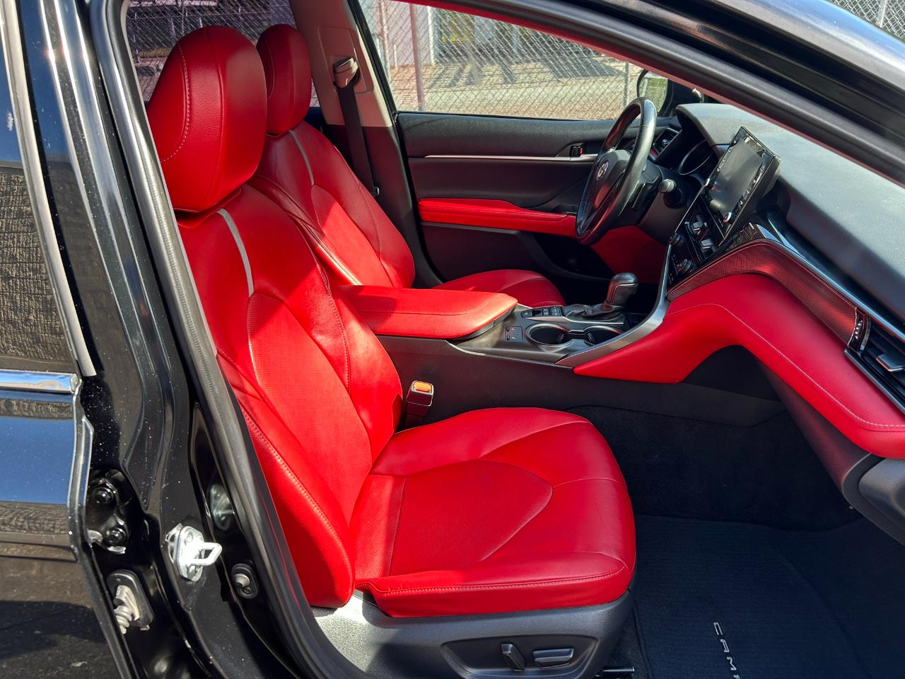 Toyota Camry Hybrid XSE 2021