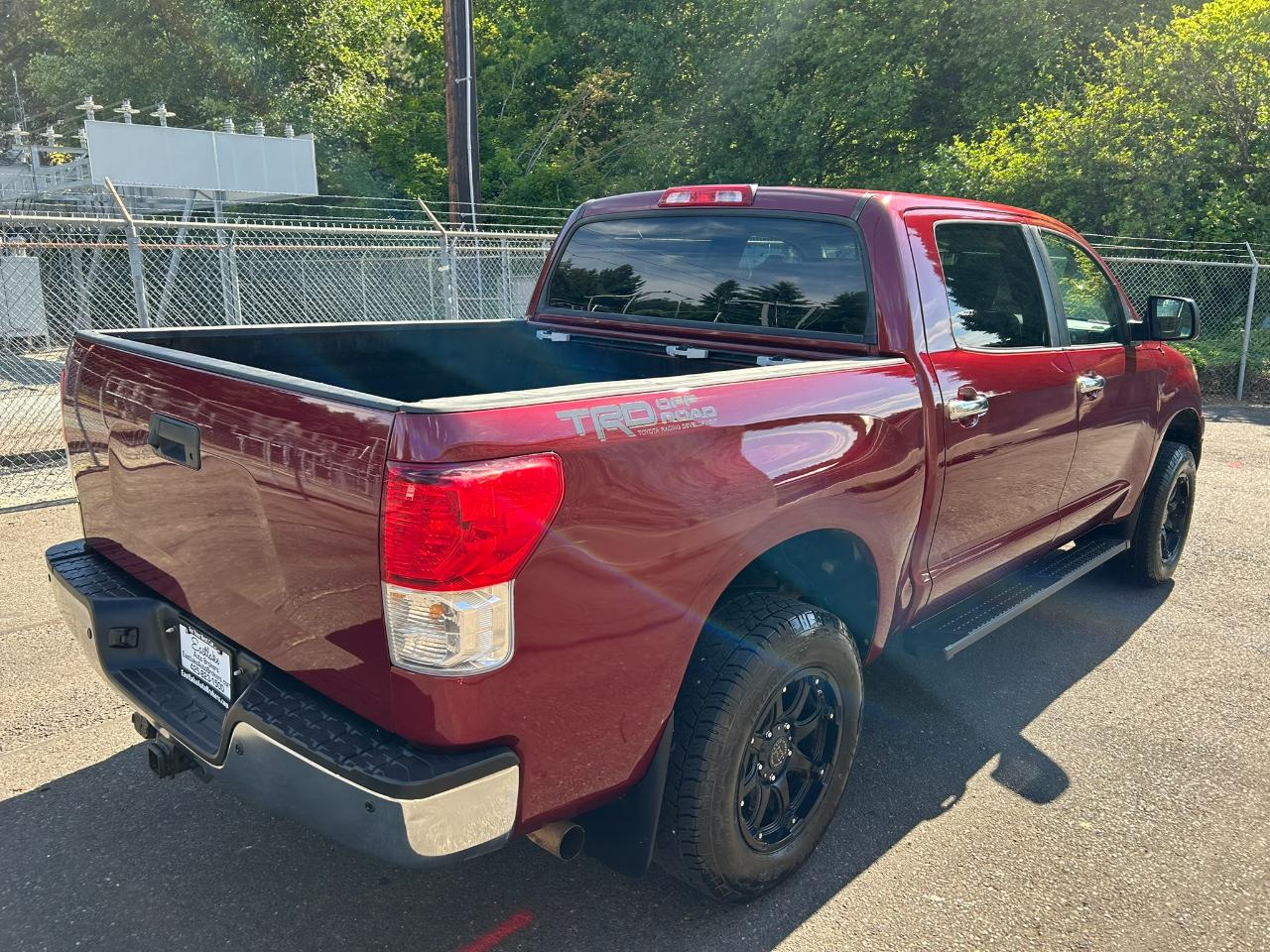 Toyota Tundra  2010