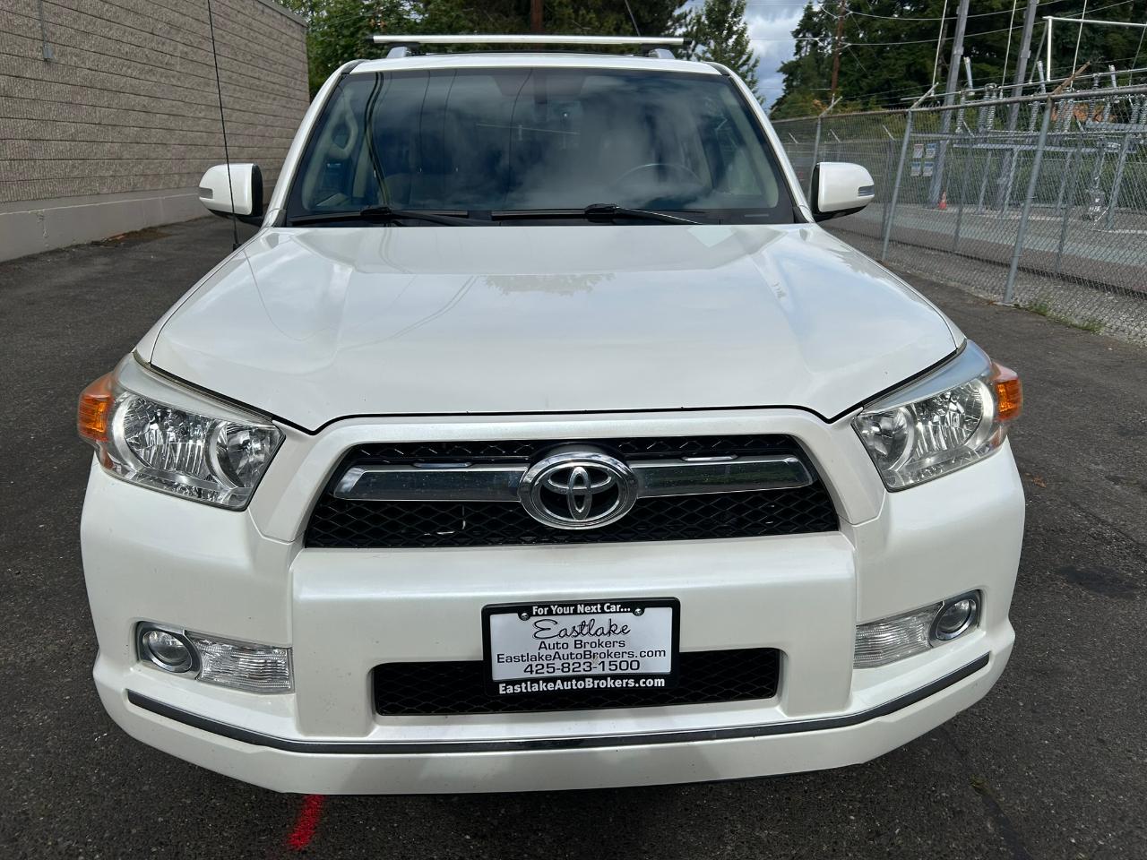 Toyota 4Runner Limited 4WD V6 2012