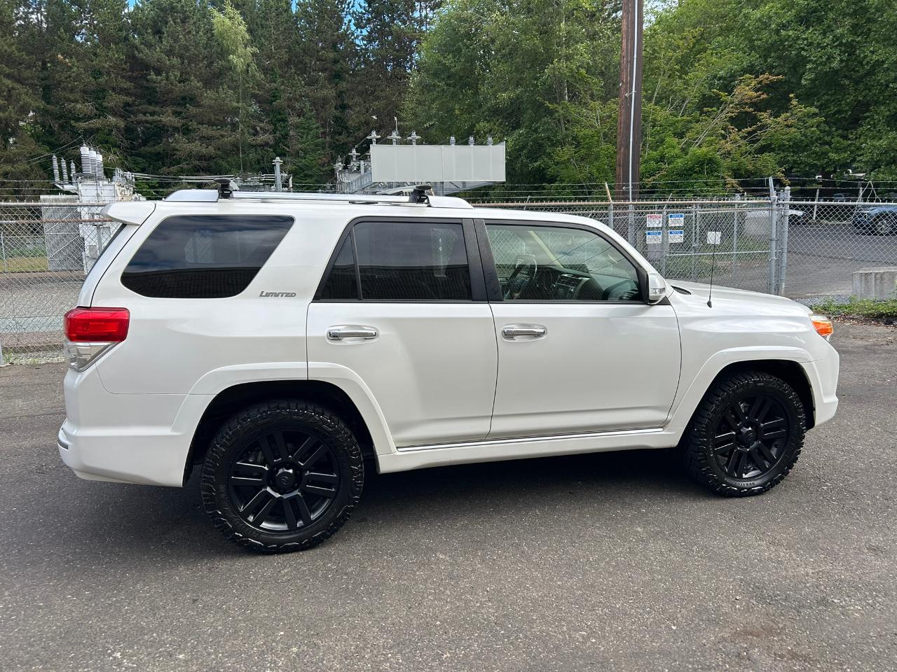 Toyota 4Runner Limited 4WD V6 2012