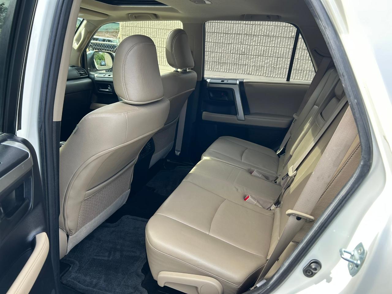 Toyota 4Runner Limited 4WD V6 2012