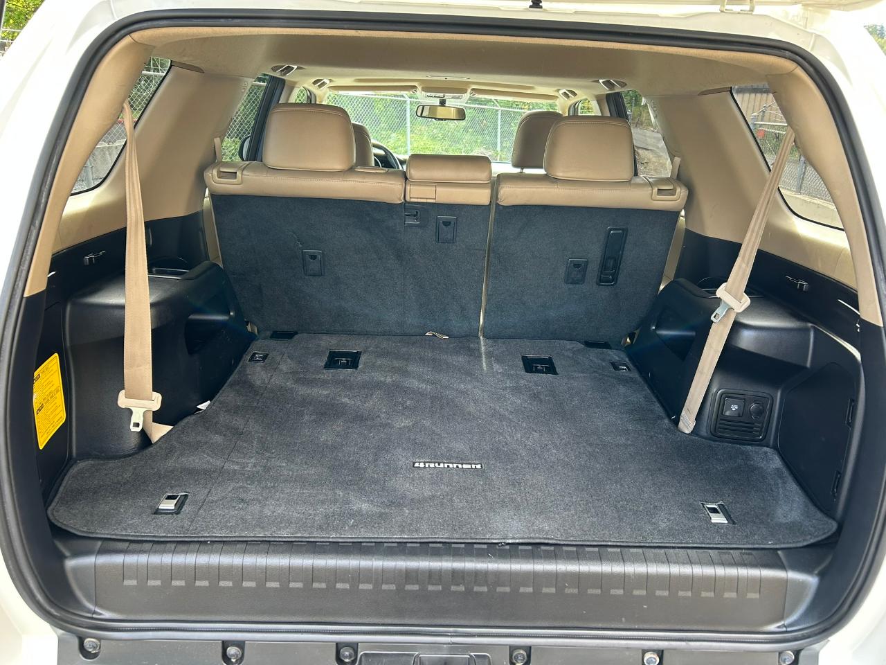 Toyota 4Runner Limited 4WD V6 2012