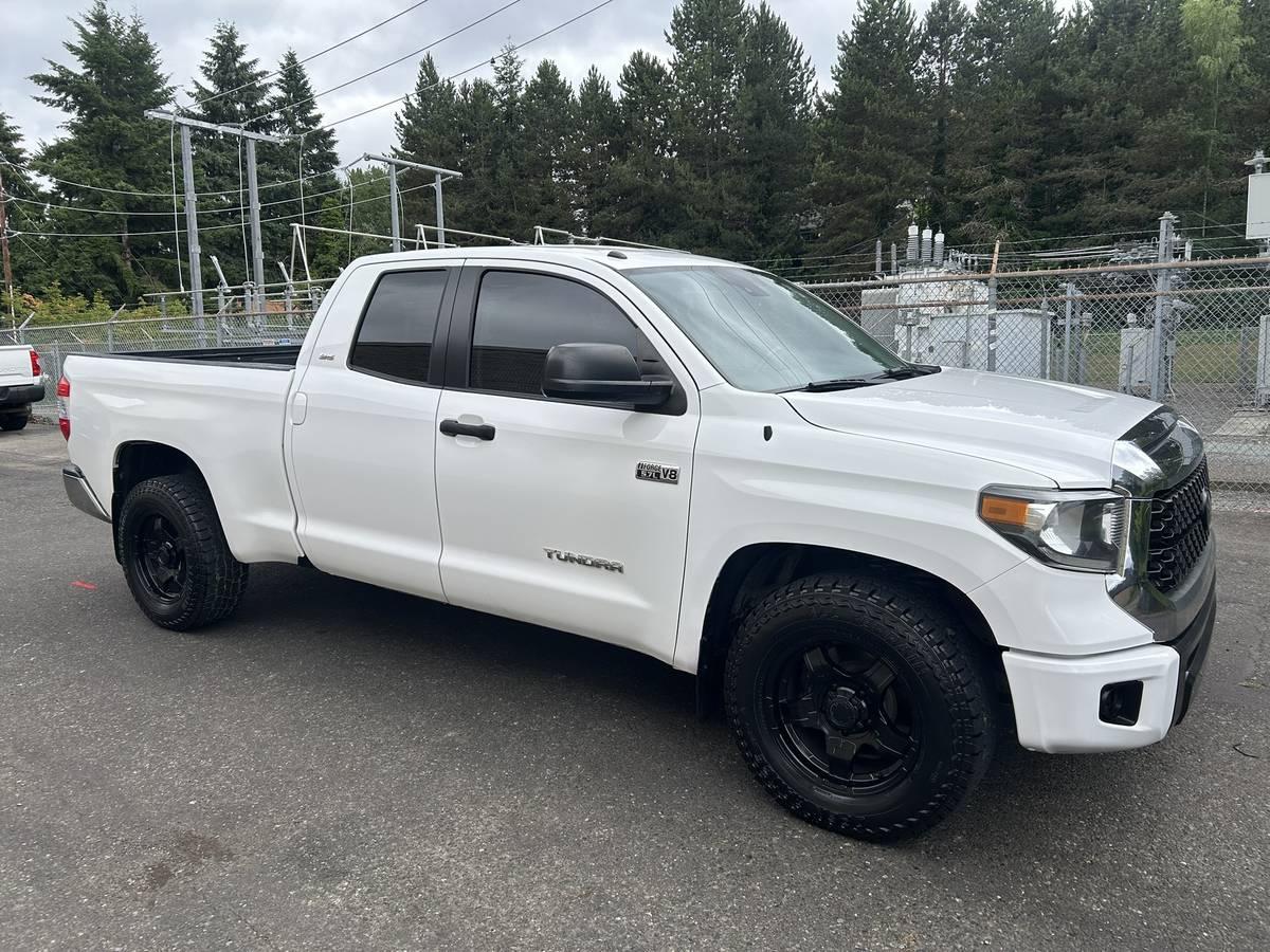 Toyota Tundra SR5 5.7L V8 FFV Double Cab 4WD 2019