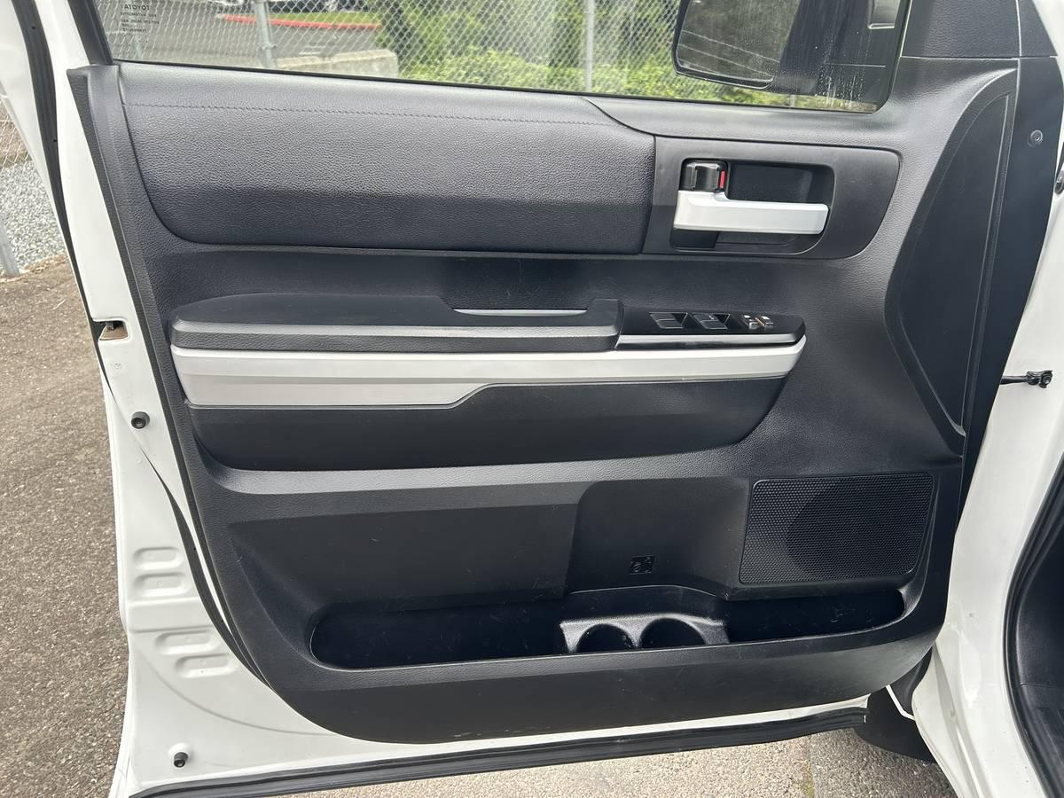 Toyota Tundra SR5 5.7L V8 FFV Double Cab 4WD 2019