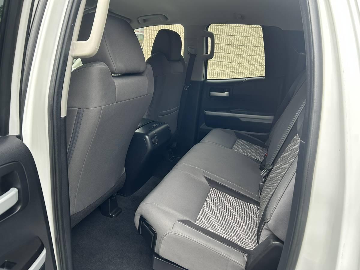 Toyota Tundra SR5 5.7L V8 FFV Double Cab 4WD 2019
